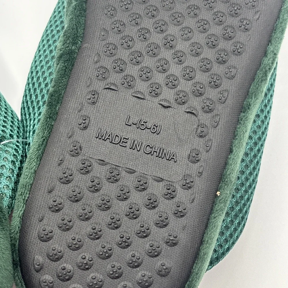 Foco MSU Michigan State Spartans Green Slippers Youth Size Large‎ (5-6) New